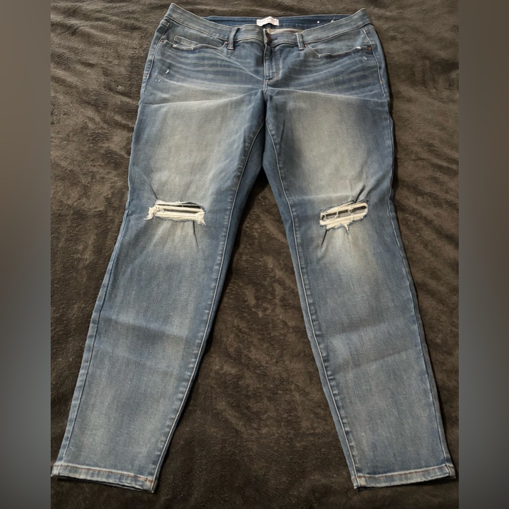 Lane Bryant Light Blue Distressed Skinny Jeans Size 20 Long/Tall